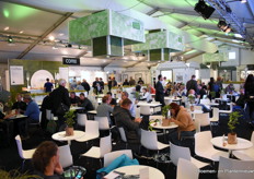 Natuurlijk was er ruimte voor een hapje en een drankje.